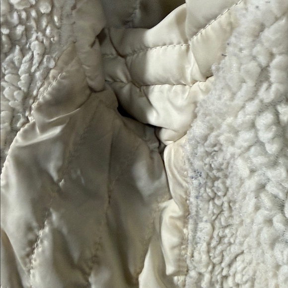 Abercrombie & Fitch Dark Blue Coat with Cream Lining - Picture 8 of 12